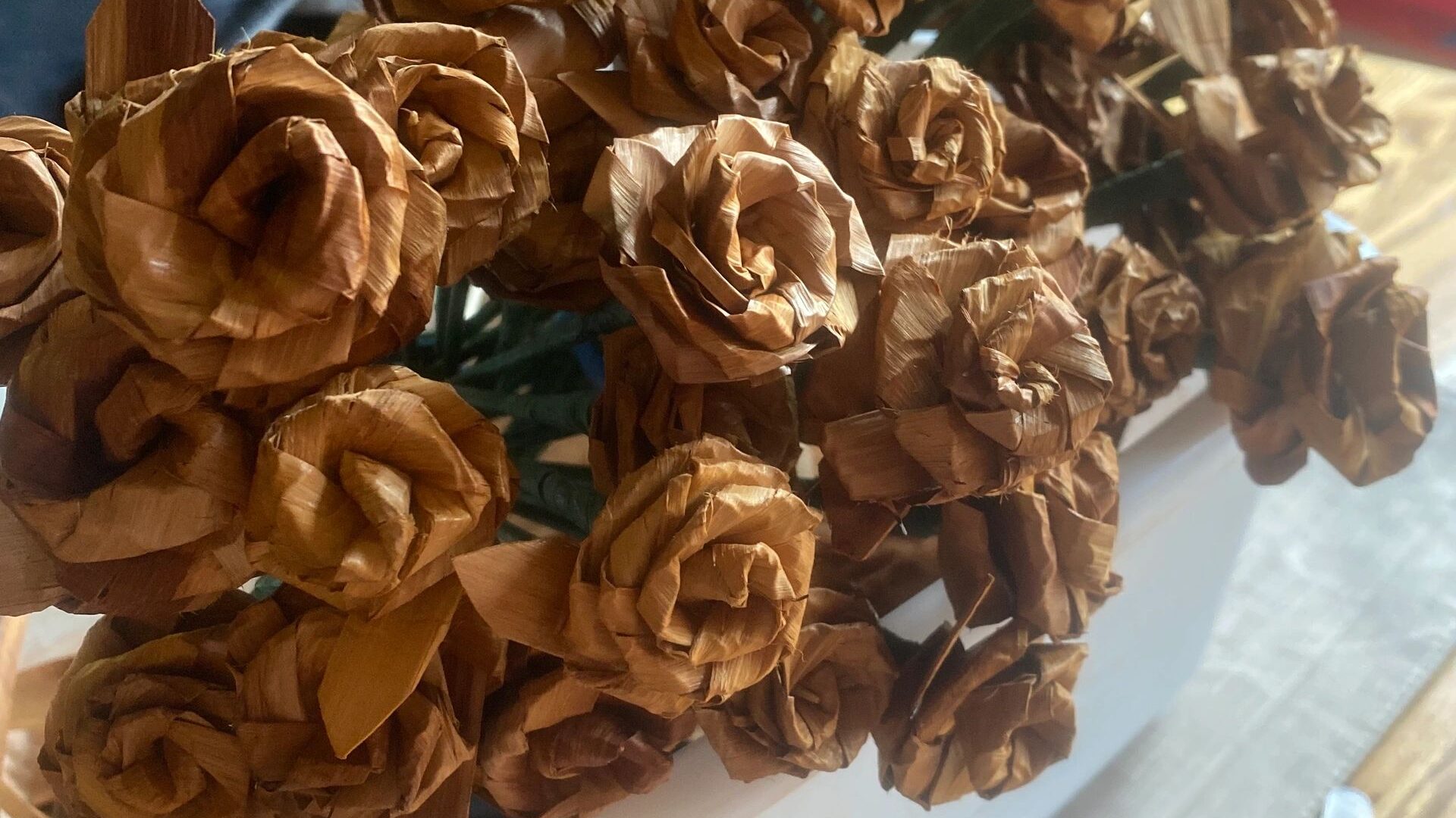 Cedar bark roses